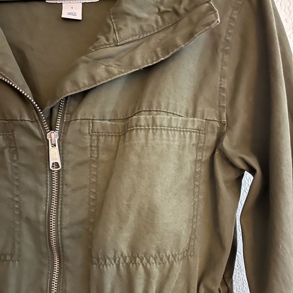 Army green jacket - Picture 2 of 3